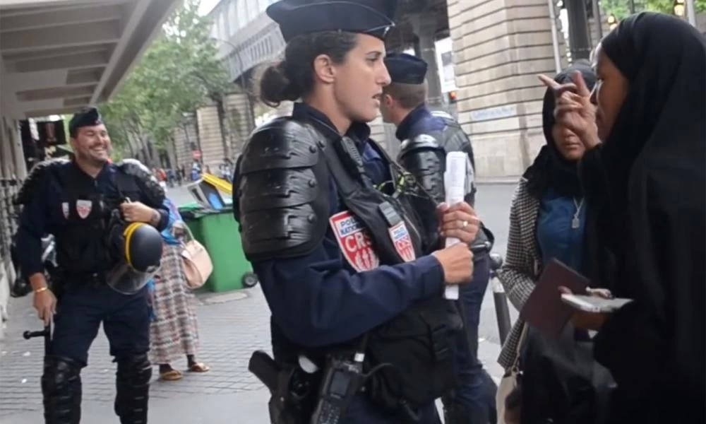 Γαλλία: Απαγορεύεται η φωτογράφιση αστυνομικών σε ώρα υπηρεσίας